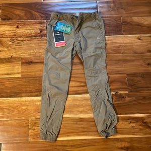 Boys hiking/fishing pants with insect shield NWT